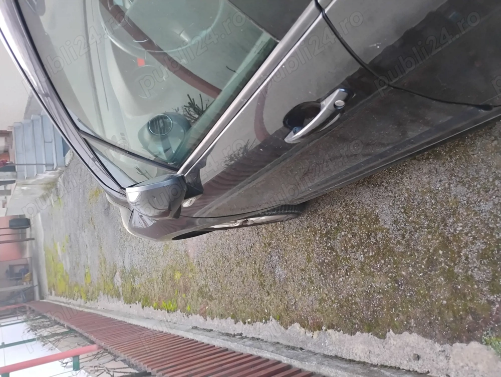 Vând Peugeot 308 sw 2009