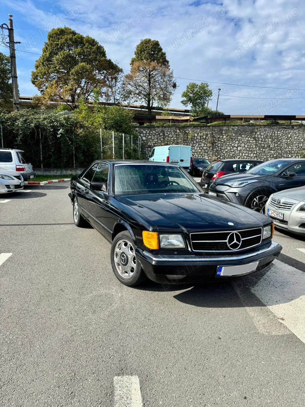 Mercedes Benz SEC 560 S coupe 1987 W126 C126 Retromobil vehicul istoric