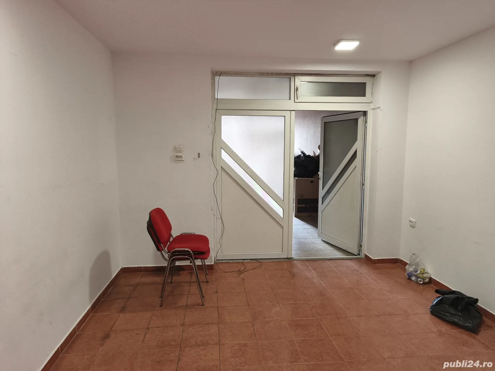 Birou zona Braytim 200 euro