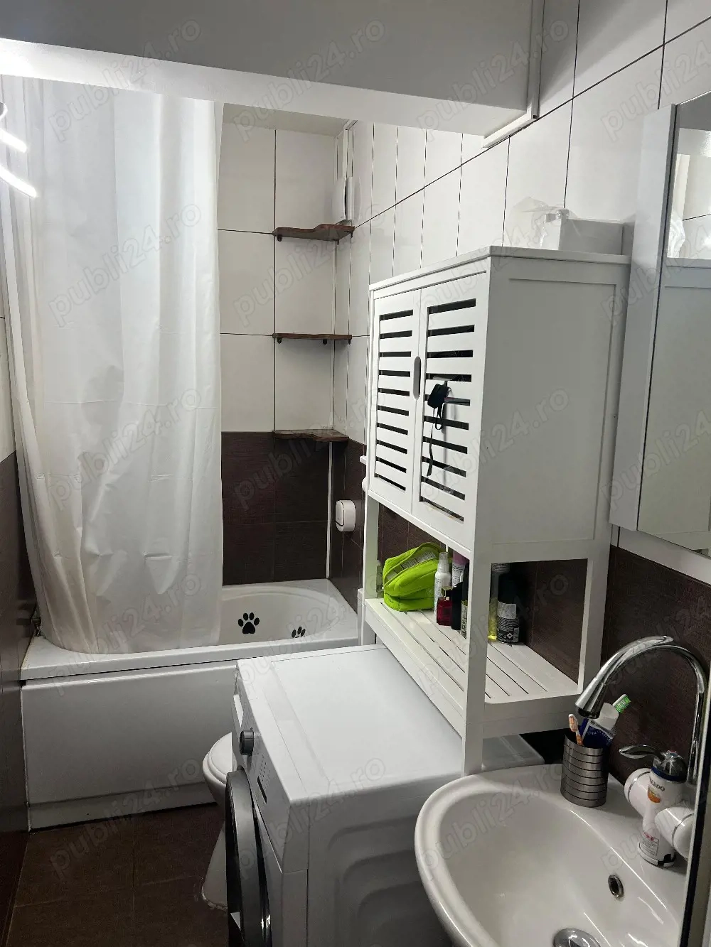 Inchiriez garsoniera de lux