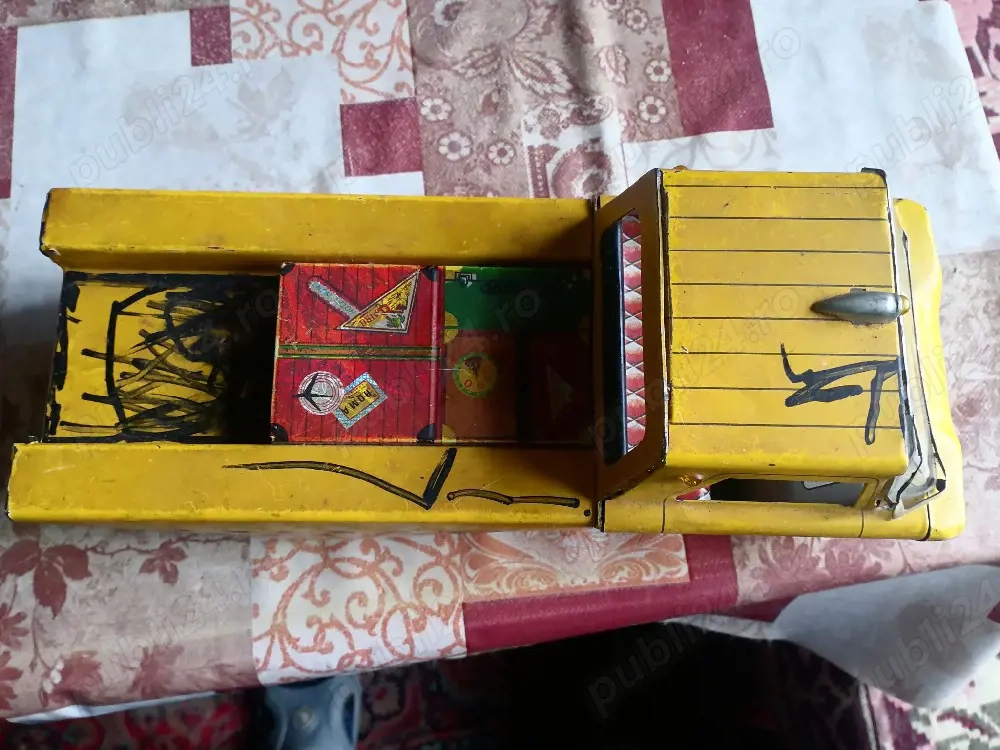 jucarie,rara metaloglobus pt colectionari