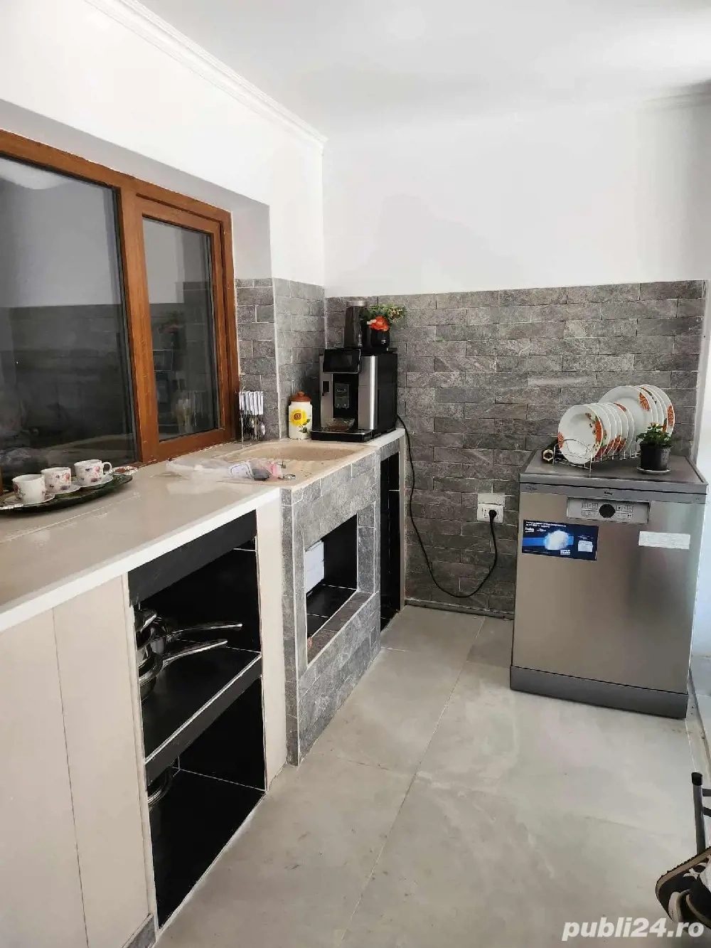 vand casa noua in panciu