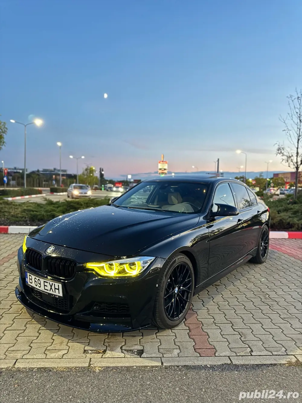 BMW 335d F30, 313cp, Individual, xDrive   3 butoane   LED Adaptive