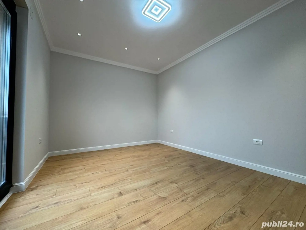 Individuala in Dumbravita, la padure. Pompa de caldura.Panouri. 