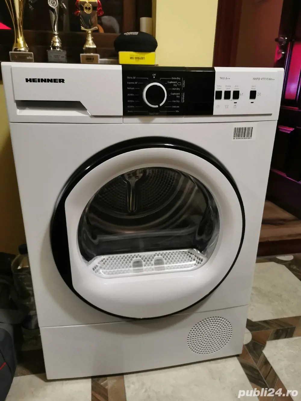 Vând uscător de rufe Heinner, 7 kg, cu pompa de căldură 