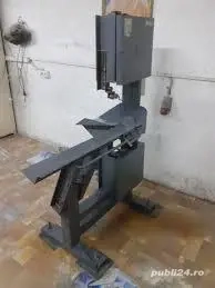 Utilaj  banzic taiere hartie igienica si prosoape bucatarie