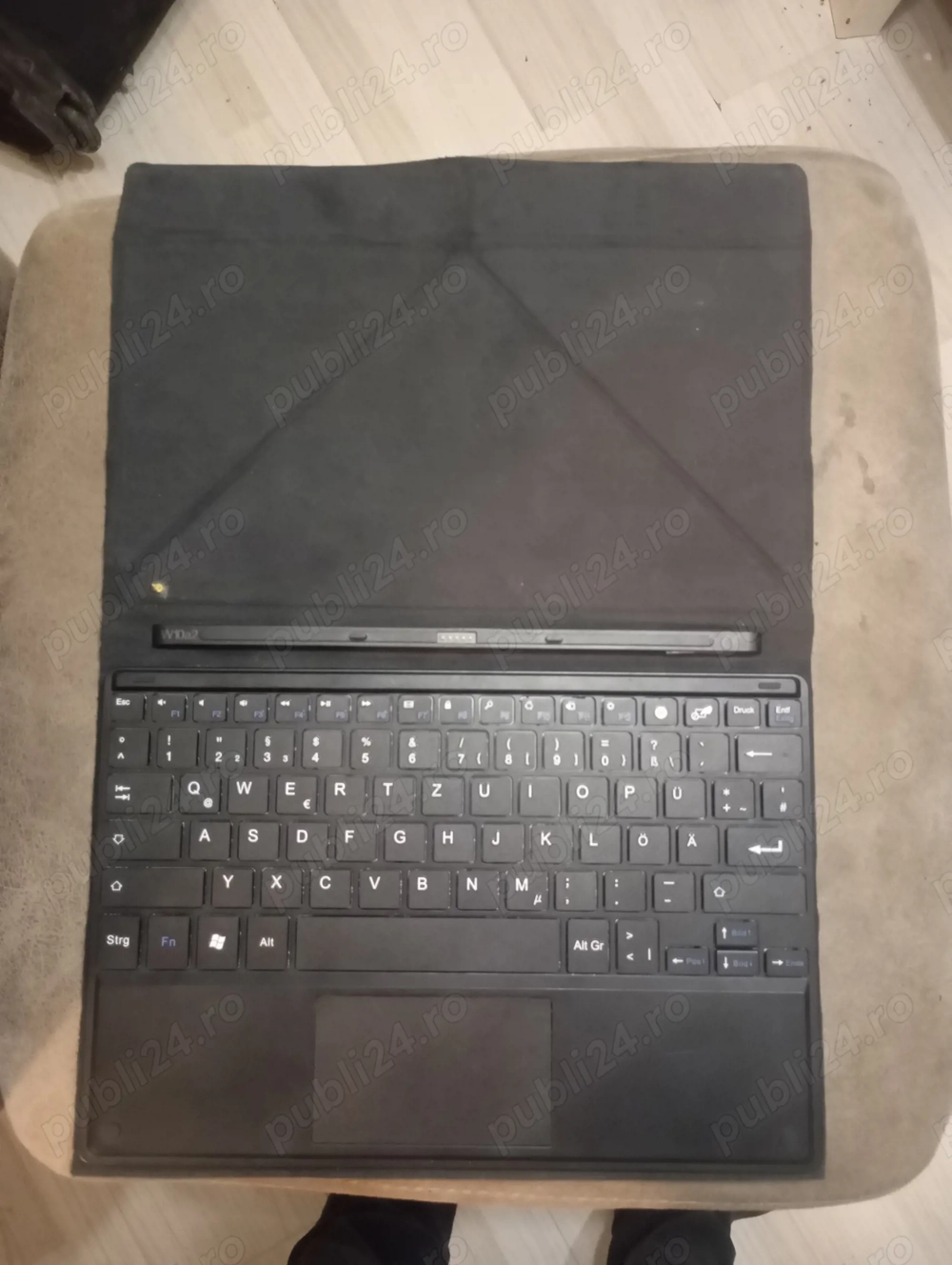 Vând Tastatura pentru tableta 