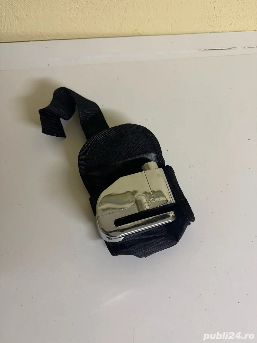 blocator de roti antifurt cu alarma