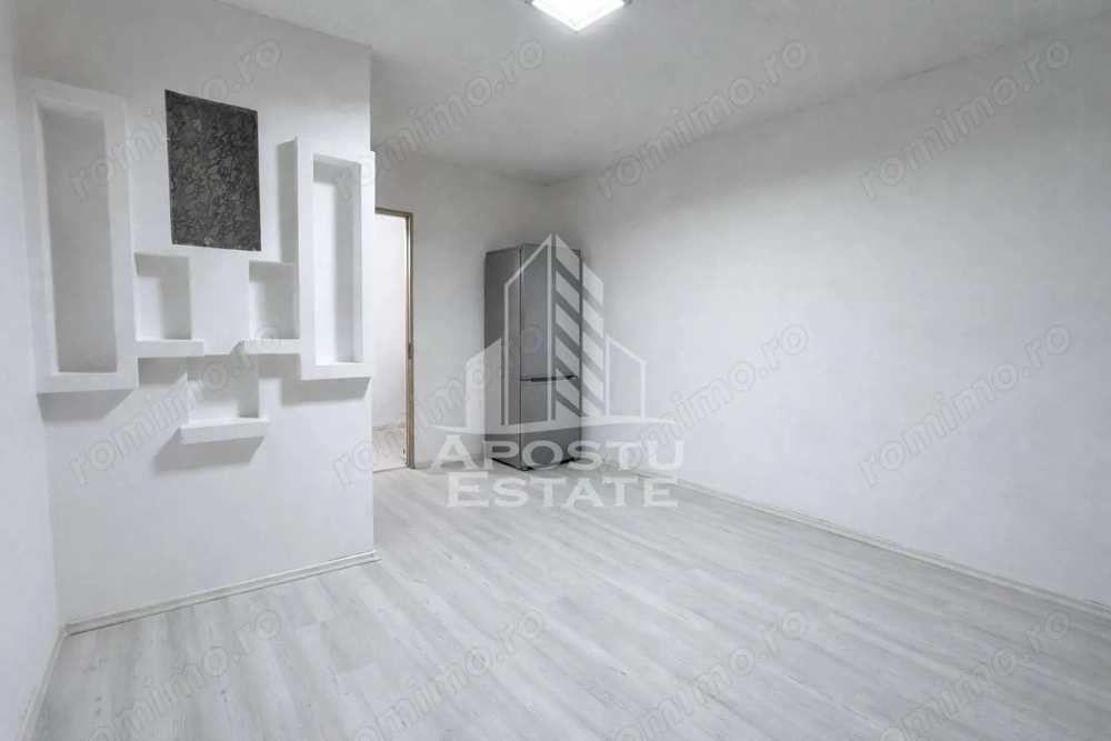 Garsoniera , etaj 4/4, zona Sagului