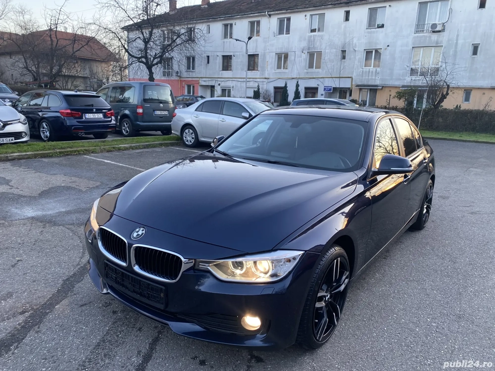 BMW F30 2,0 tdi 184cp Cutie automata Navi Bi-xenon camera spate 