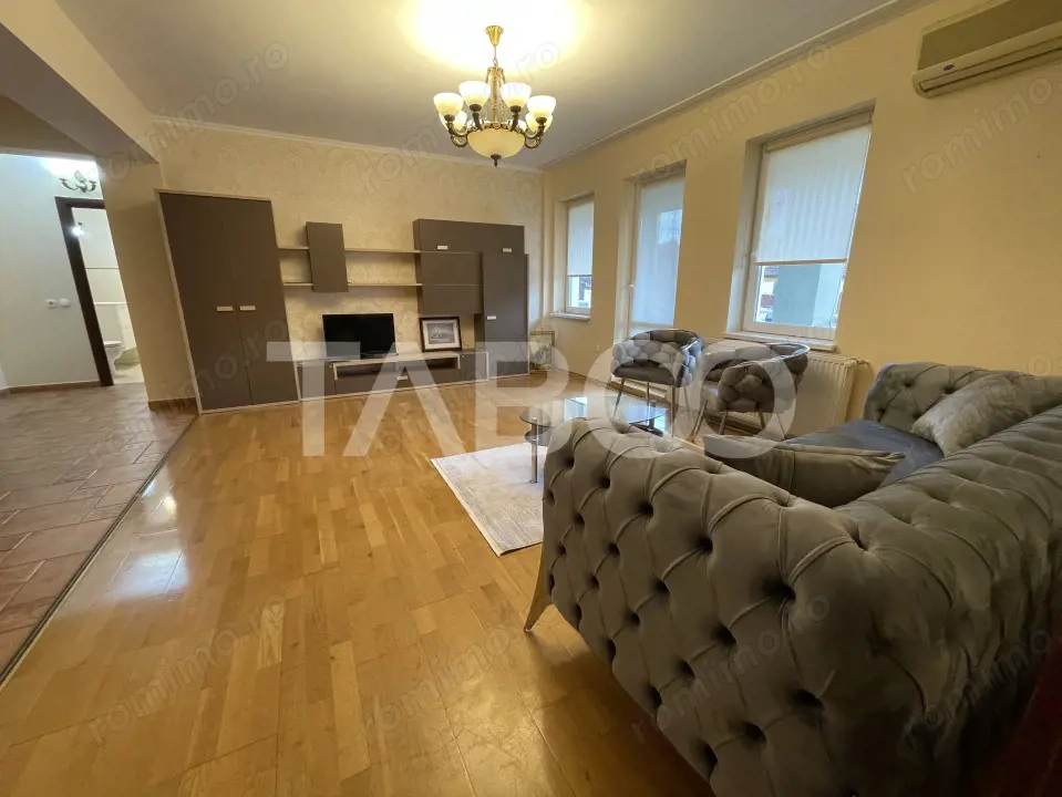 Apartament de inchiriat 95mp 4 camere 2 bai balcon si parcare Strand