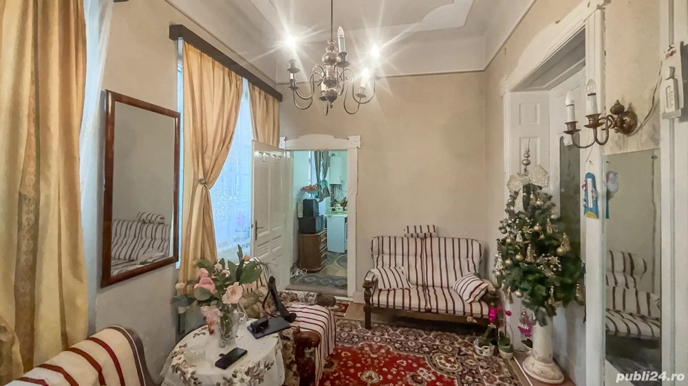 Apartament deosebit, 3 camere , în clădire istorică   Zona Elisabetin