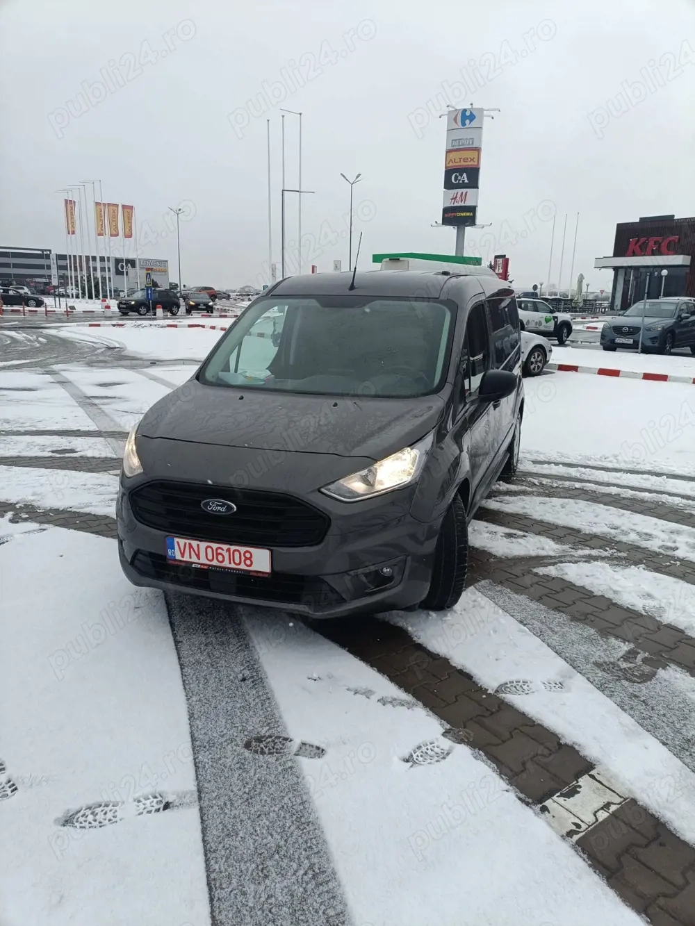 Vând  schimb Ford Transit Connect 1.0 Benzină