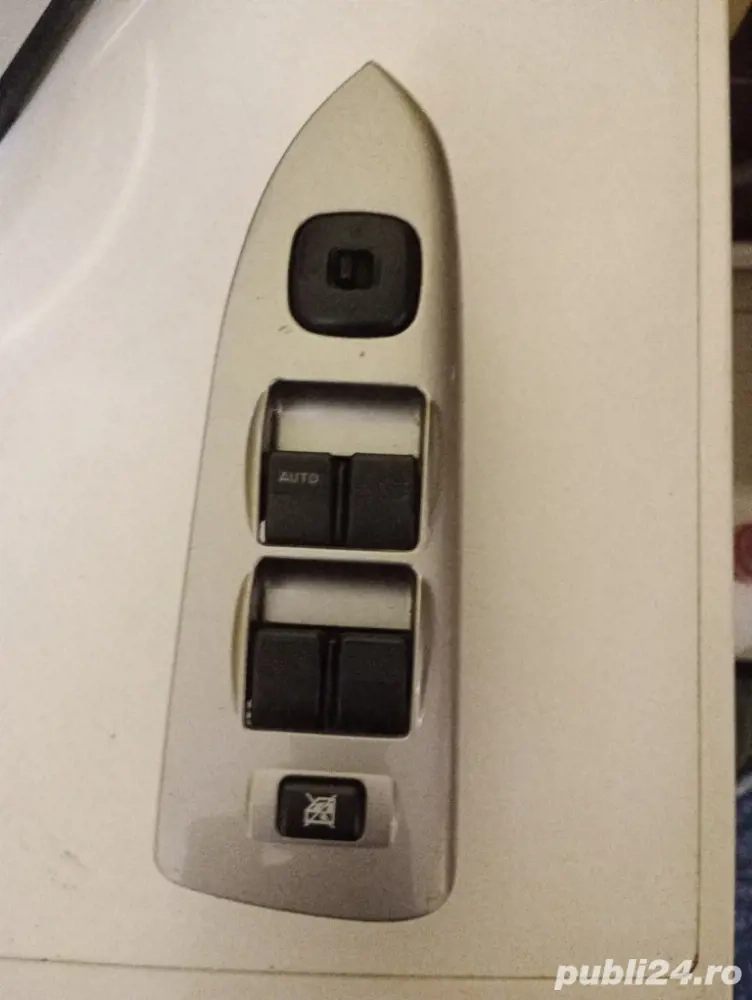 panou comanda Mazda premacy