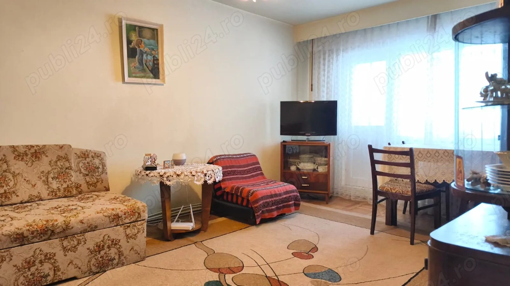 Apartament 3 camere, 2 bai in Deva, zona Centrala  
