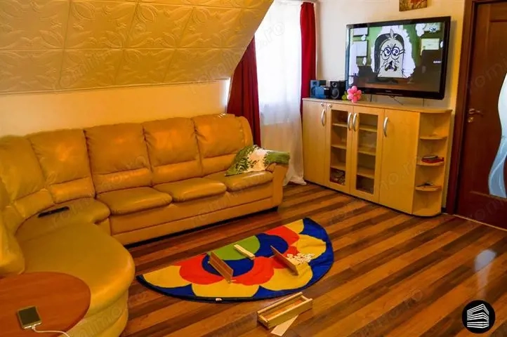 Apartament 3 camere zona Spitalul Judetean