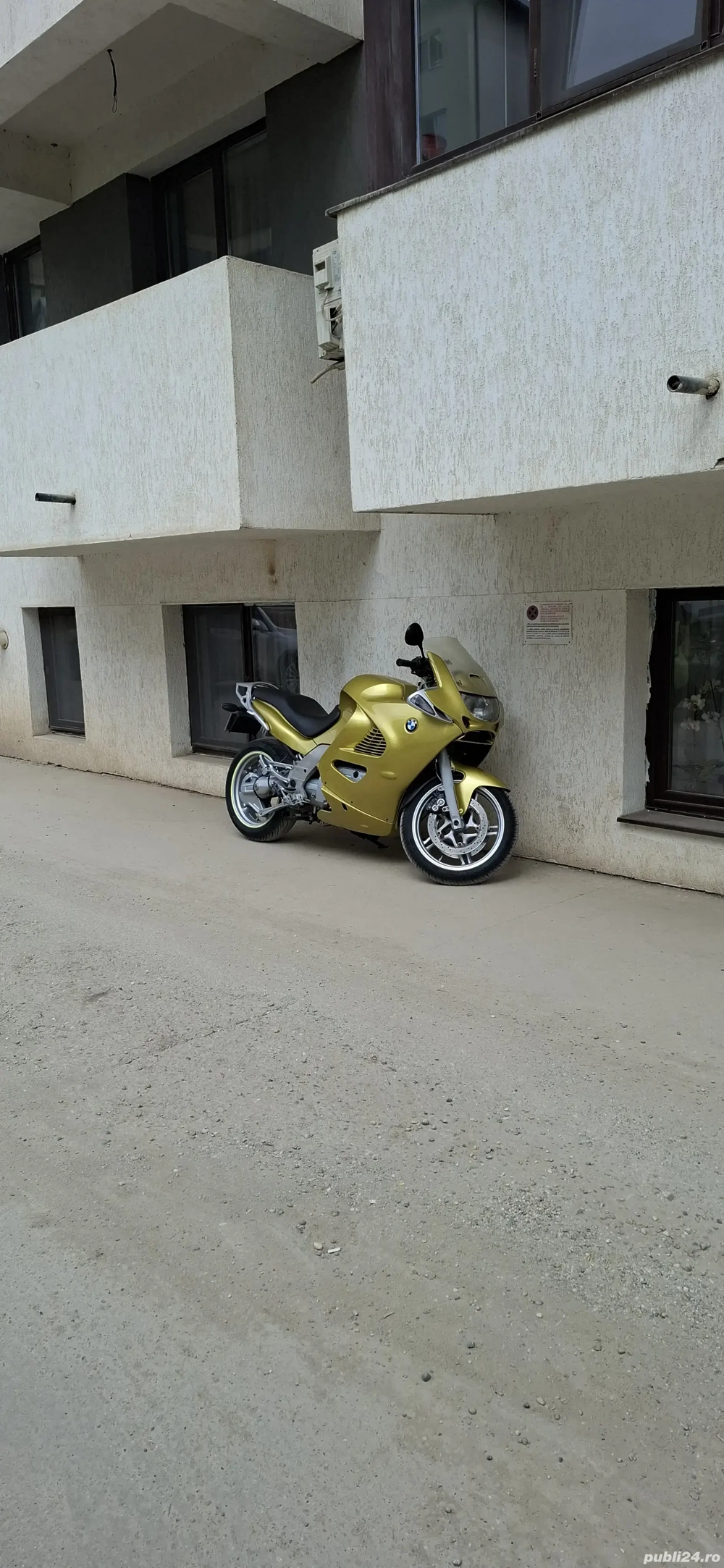 Vand Bmw K1200RS in stare perfecta