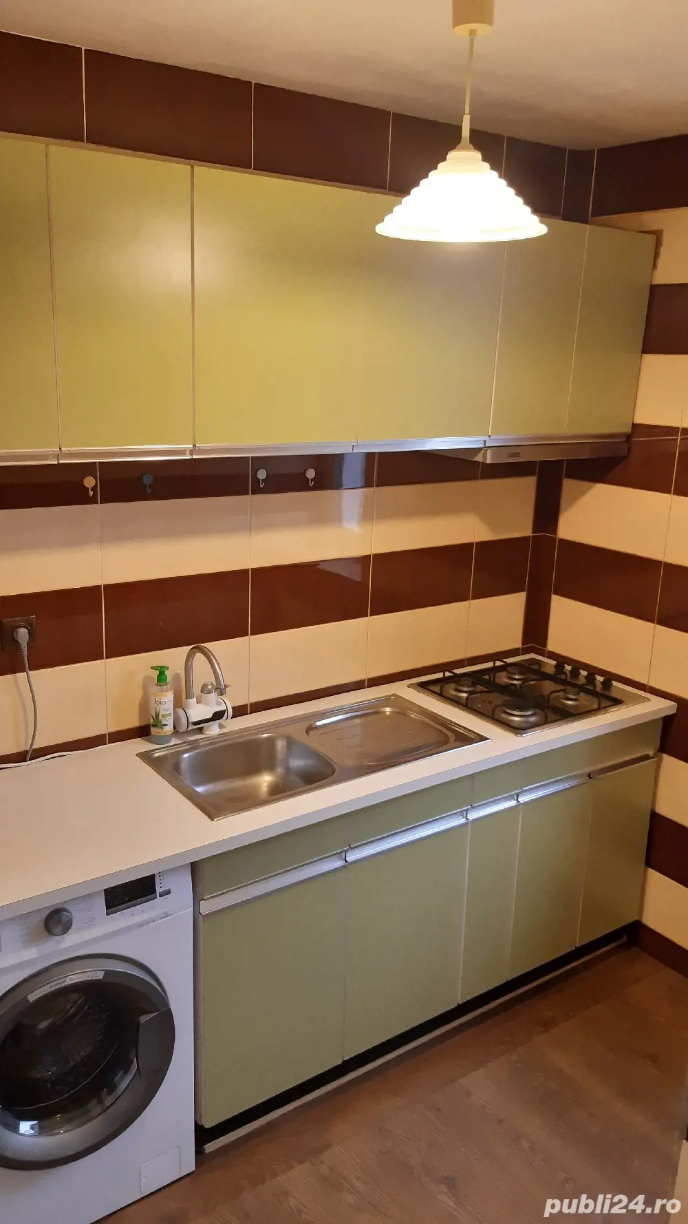 Garsoniera Motru etajul 1 confort 1 in bloc de caramida