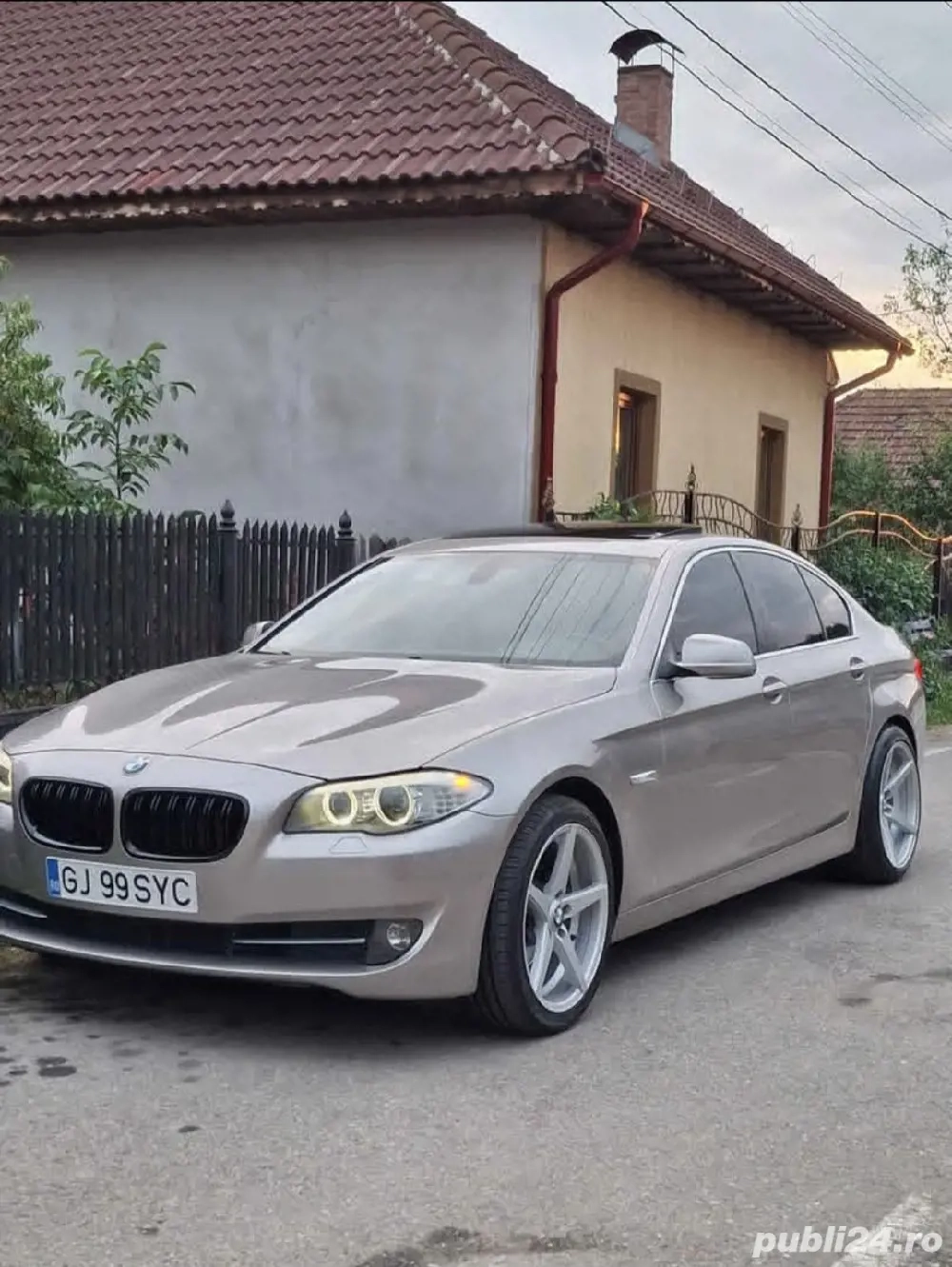 BMW f10 520 an 2012