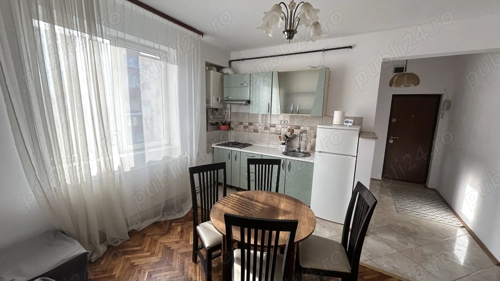 Închiriez apartament ultracentral în Baia Mare 