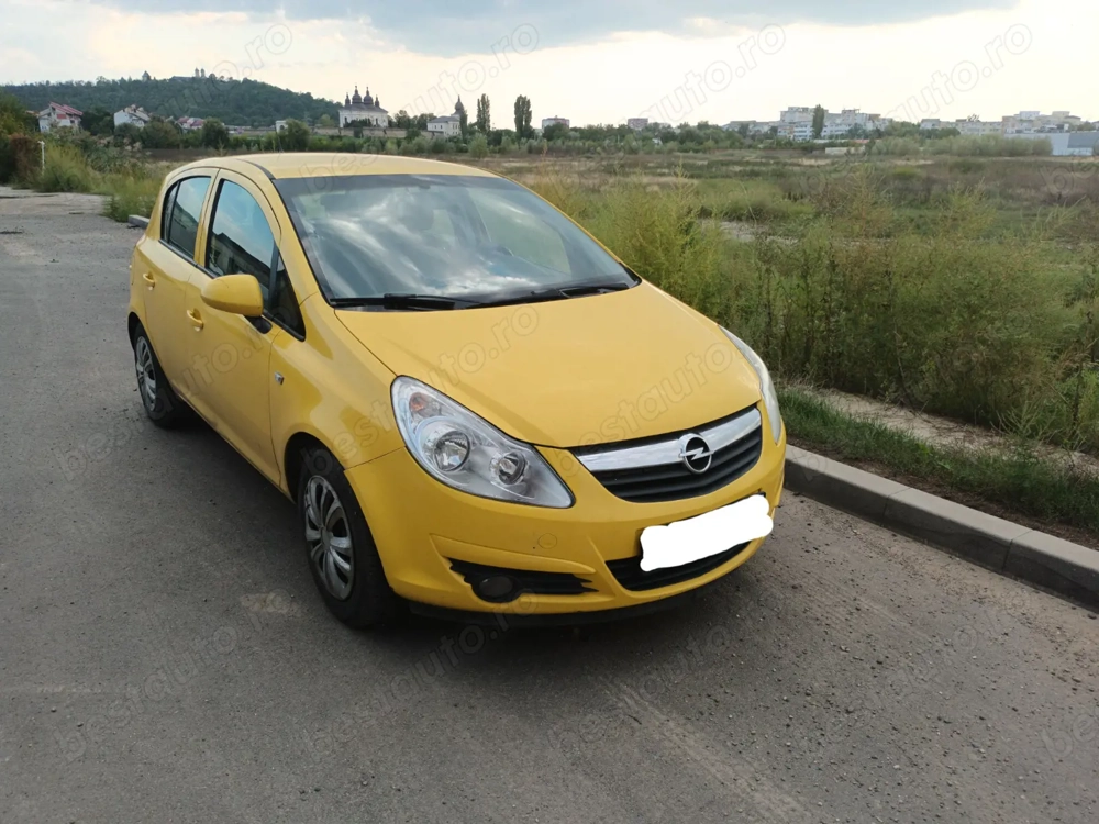 Opel corsa D 1.2 2009