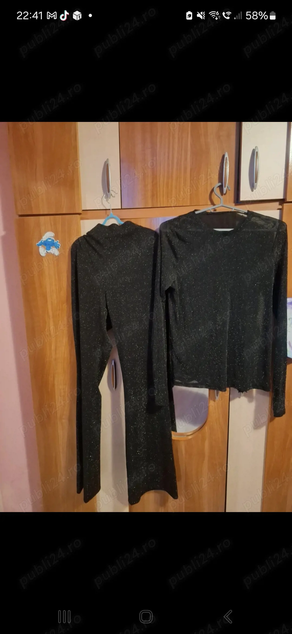 Paltaloni evazați și bluza cu sclipici!