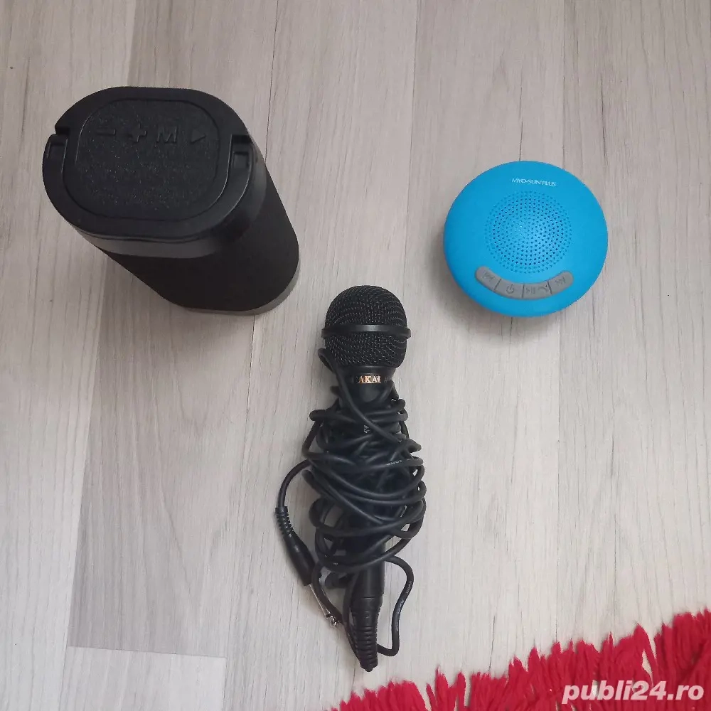 microfon akai stare buna si boxe cu blutut  toate pretul afisat