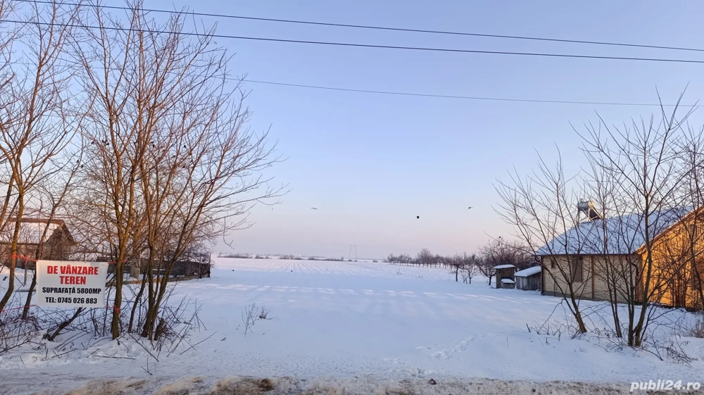 Teren intravilan de vânzare 