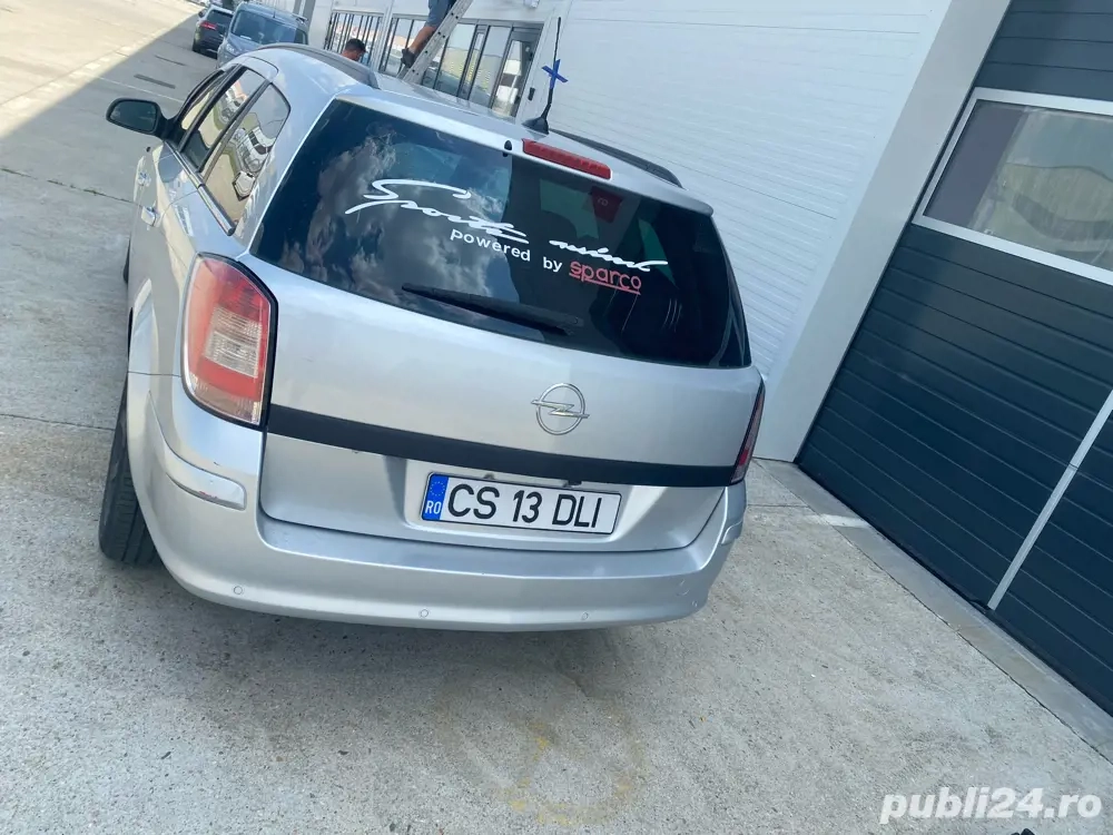 Opel Astra 1.7 diesel 110 cai , 2010.07