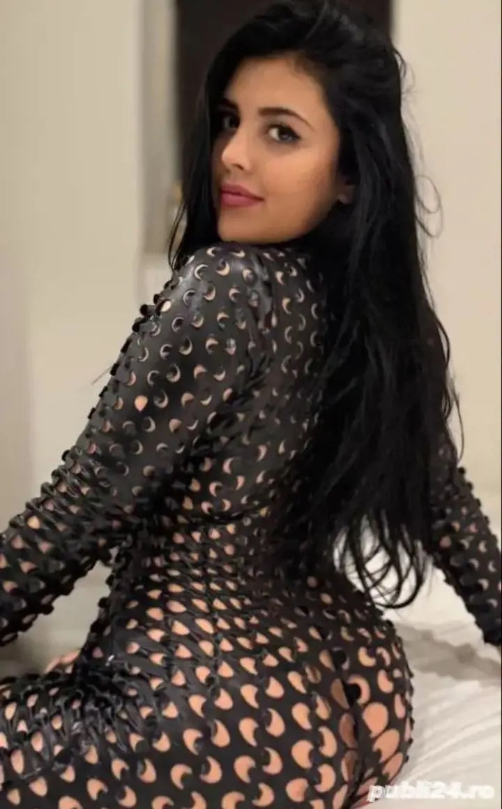 Roxana party fac și deplasări 