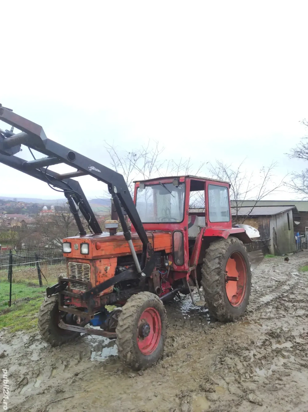 Tractor UTB 651