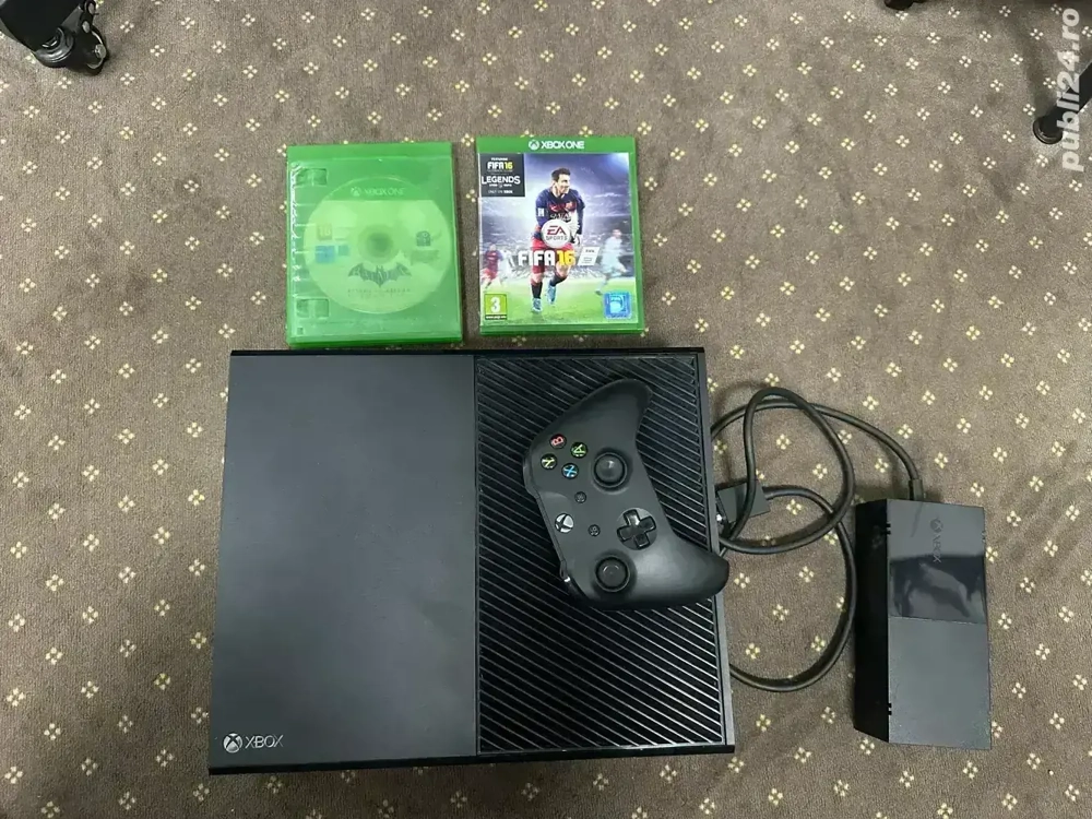 Xbox One 500GB + controller original + jocuri (FIFA 16, Batman)   pachet complet