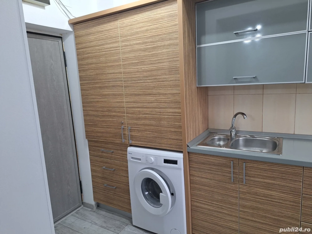 Inchiriez garsoniera LUX in statiunea Mamaia 300   direct proprietarp