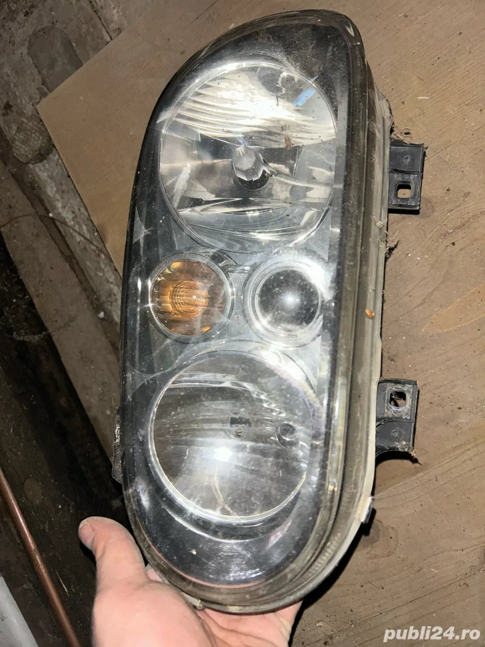 vand far stanga de golf 4 