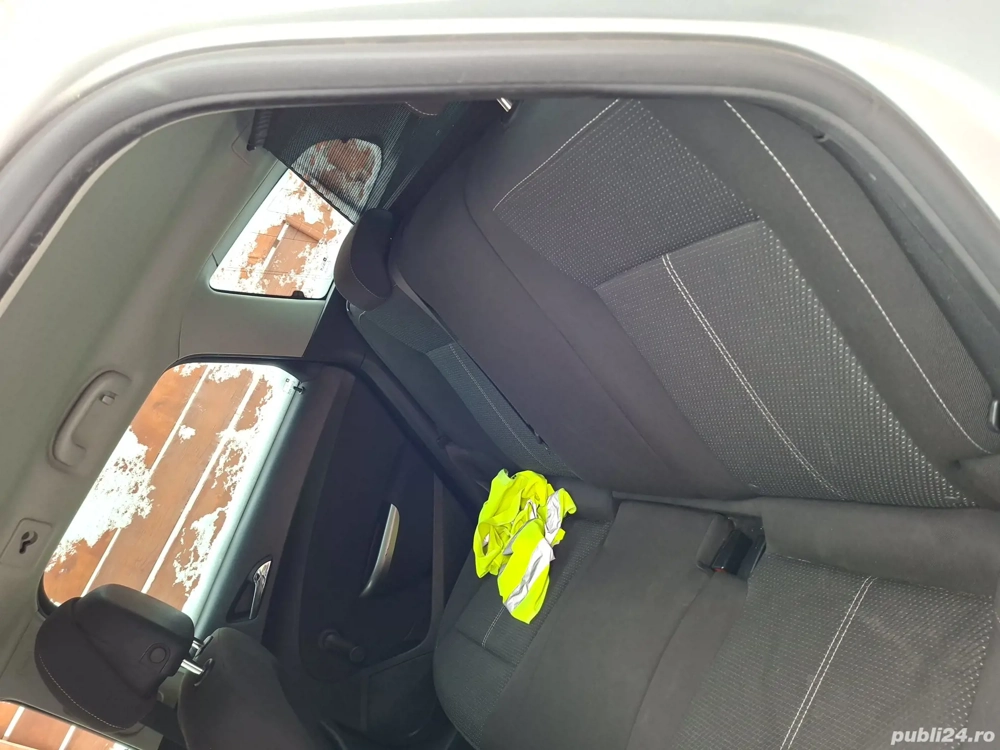 Opel Astra J 2011 E 5