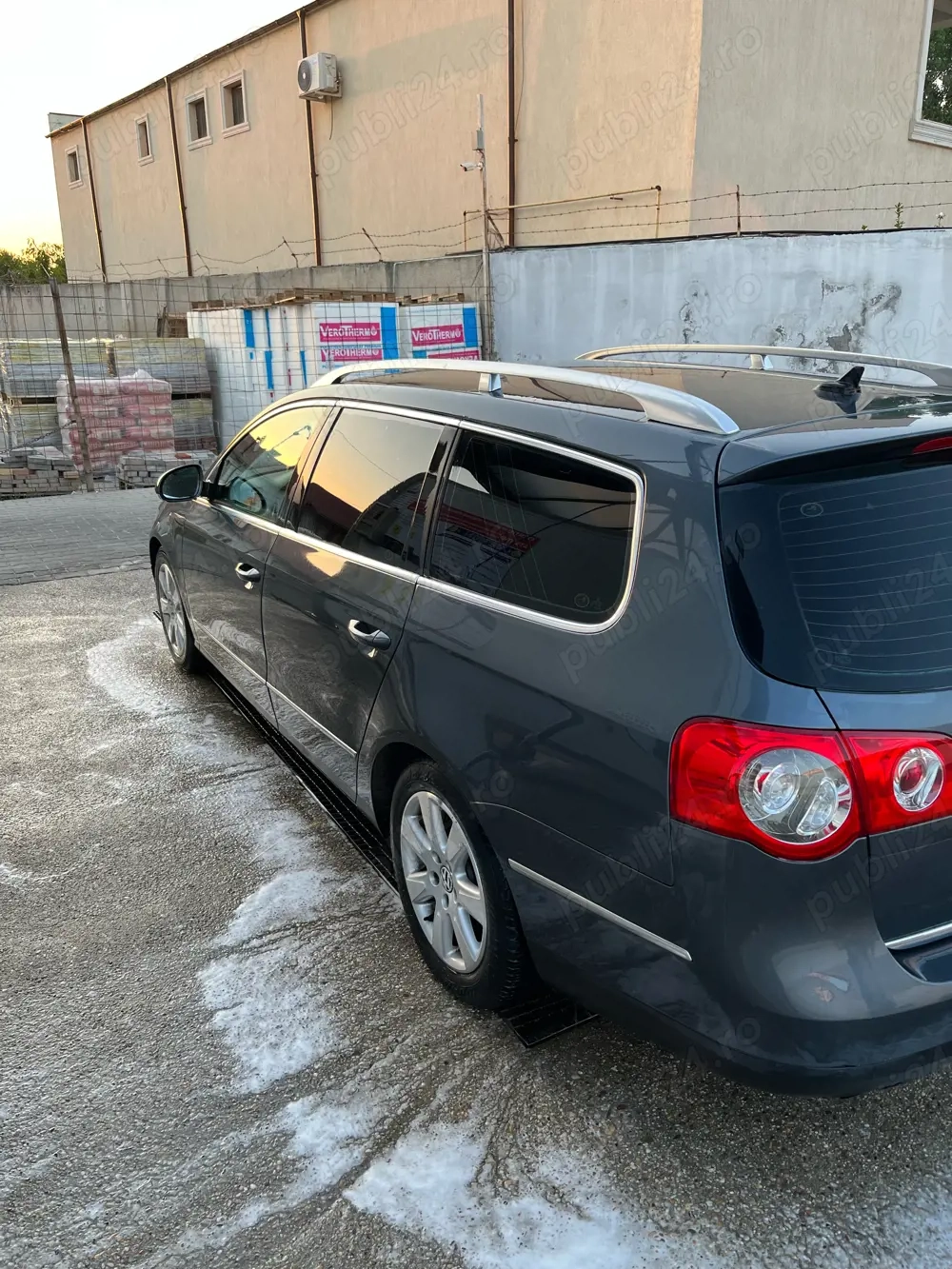 Vând vw passat b6 2010