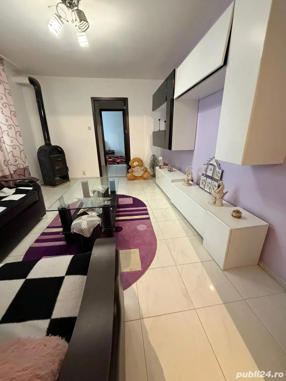 Vând apartament 2camere +garaj sau Închiriez