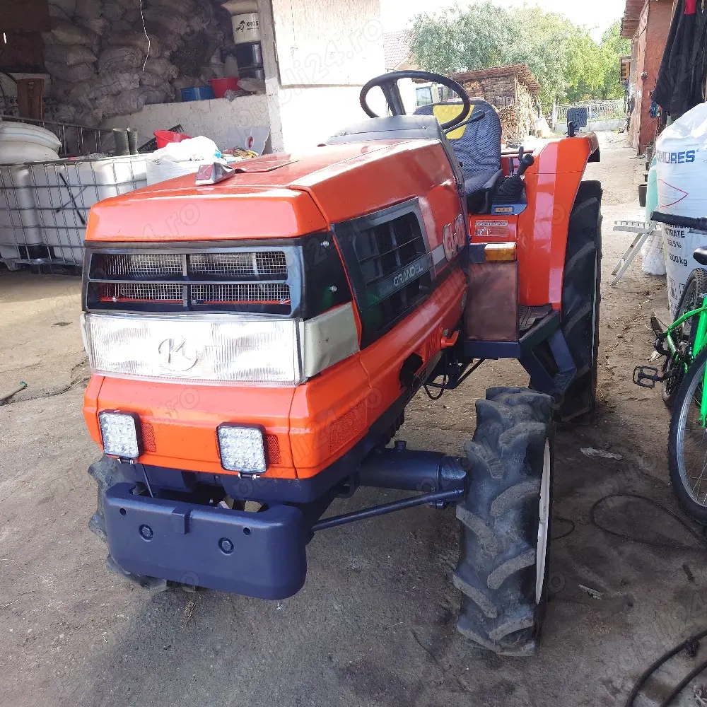 Vând tractor Kubota GL200 și GL 23 4x4 servodirecție