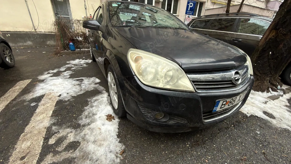 Opel Astra H Sedan