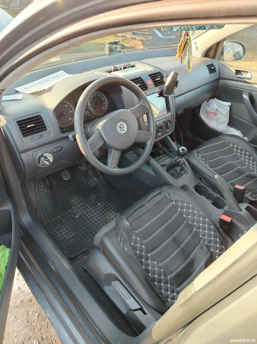 Vând golf 5 1.9 tdi