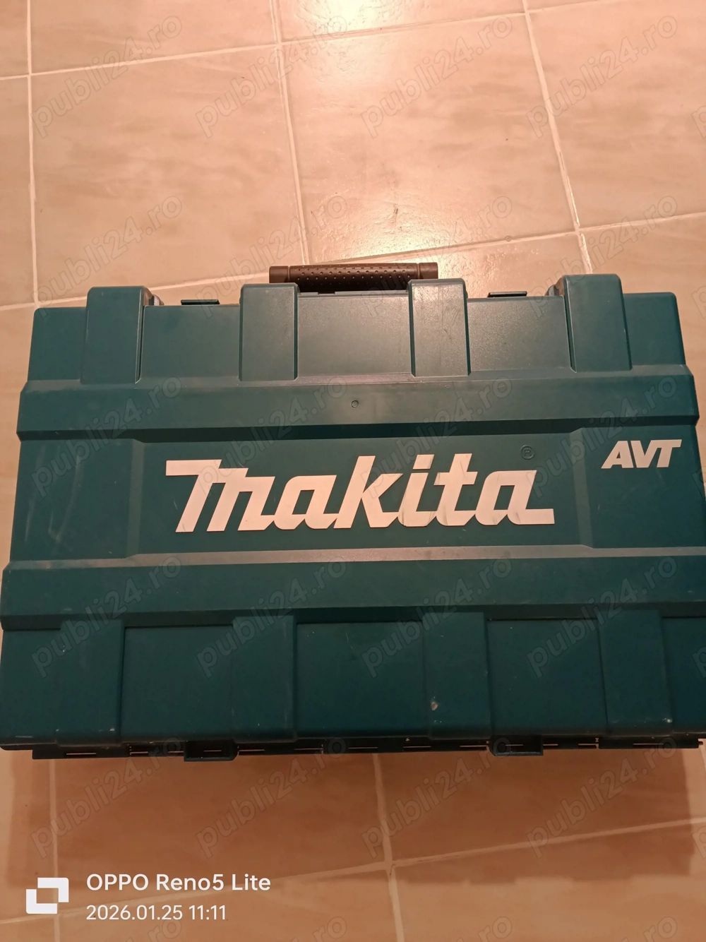 vanzare masina de gaurit Makita HR 5212C