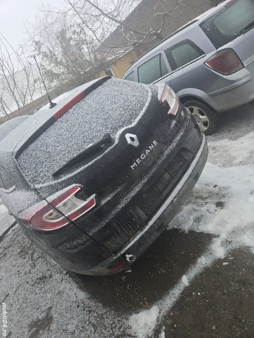 Vand renault megan 3 avariat