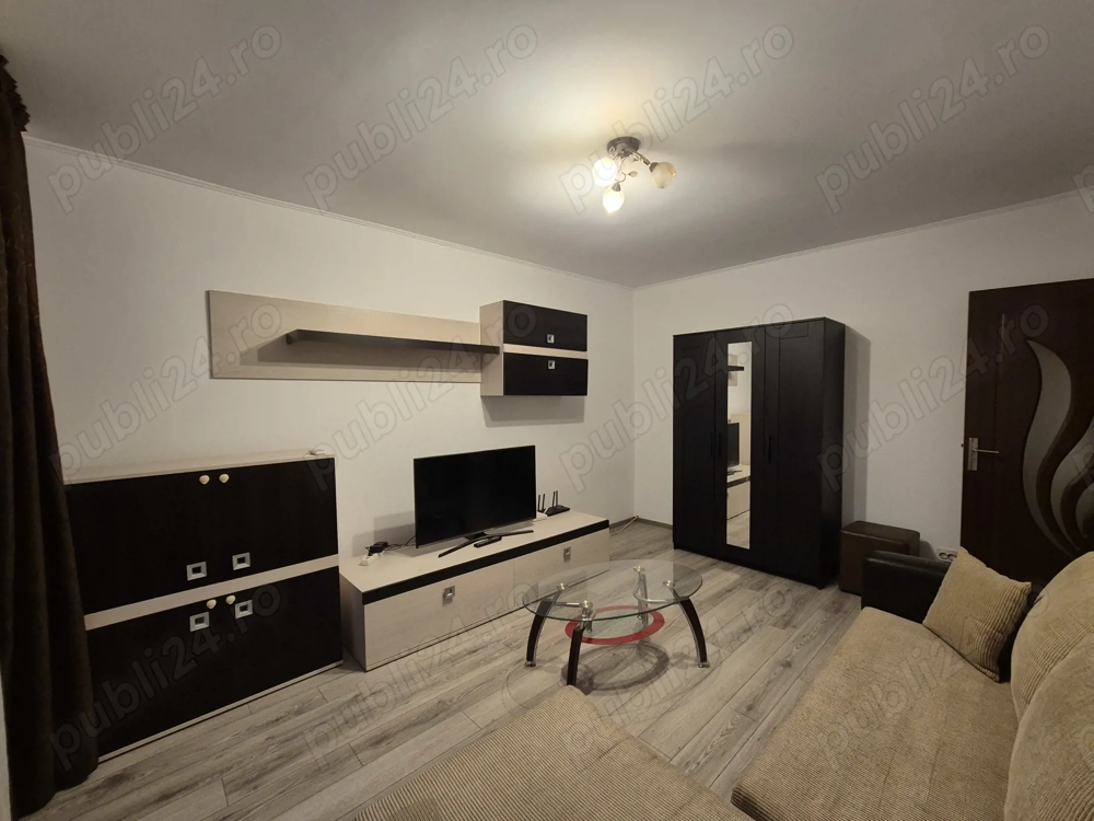 Inchiriez ap. 2 camere decomandat