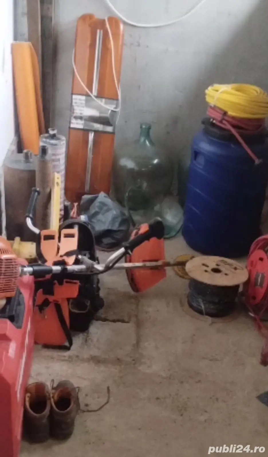 Spatiu depozitare cu supraveghere,  la curte 10mp, usa metalica  langa parcul Zavoi