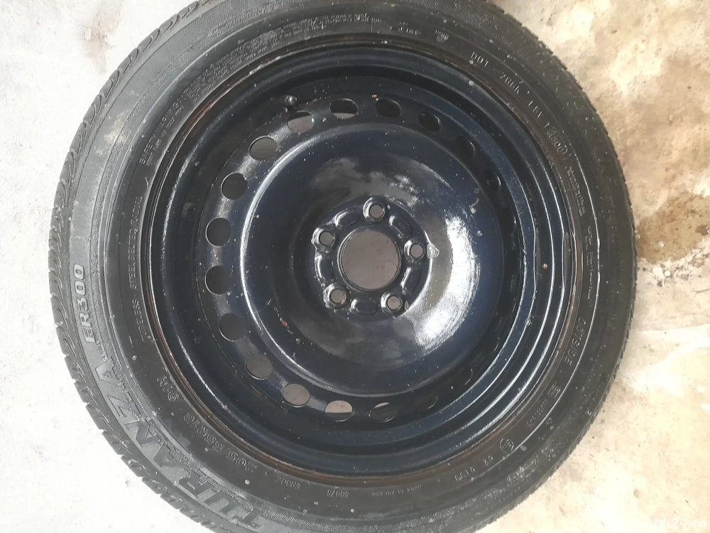 2 roți complete Ford jante tabla  originale 6.5Jx16H2 ET 52.5 pe 5 găuri  cu cauciucuri vara