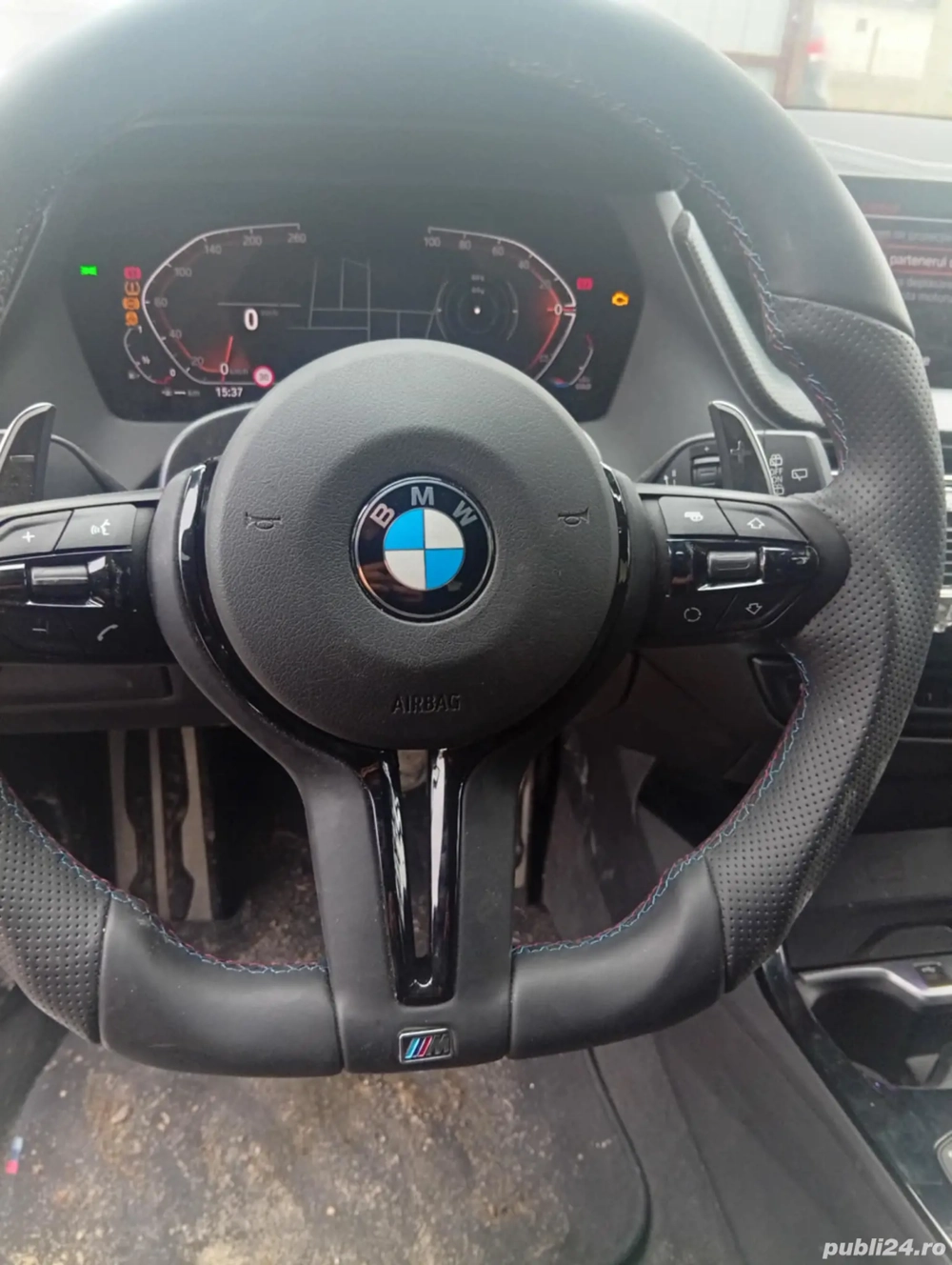 Vânt bmw seria1 din anul 2020 avariat