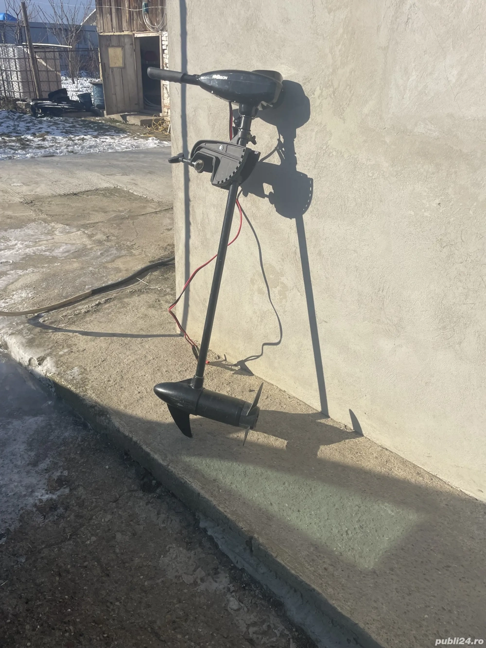 motor  electric pentru barca pescuit bishin 12v