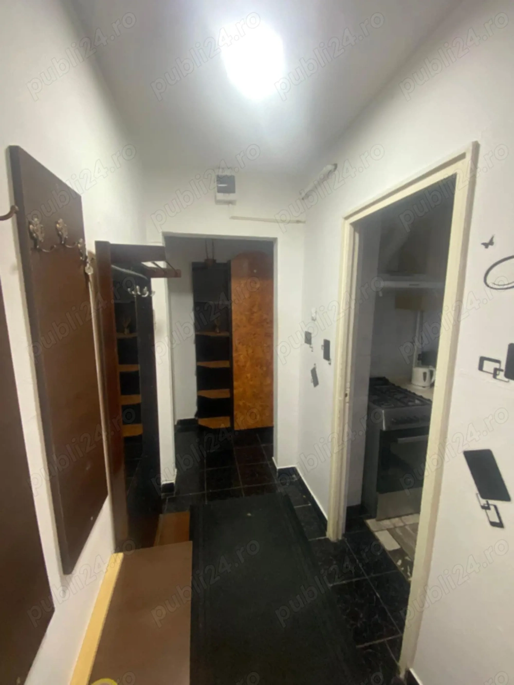 Vind sau inchiriez apartament situat in cartier Gura Campului 