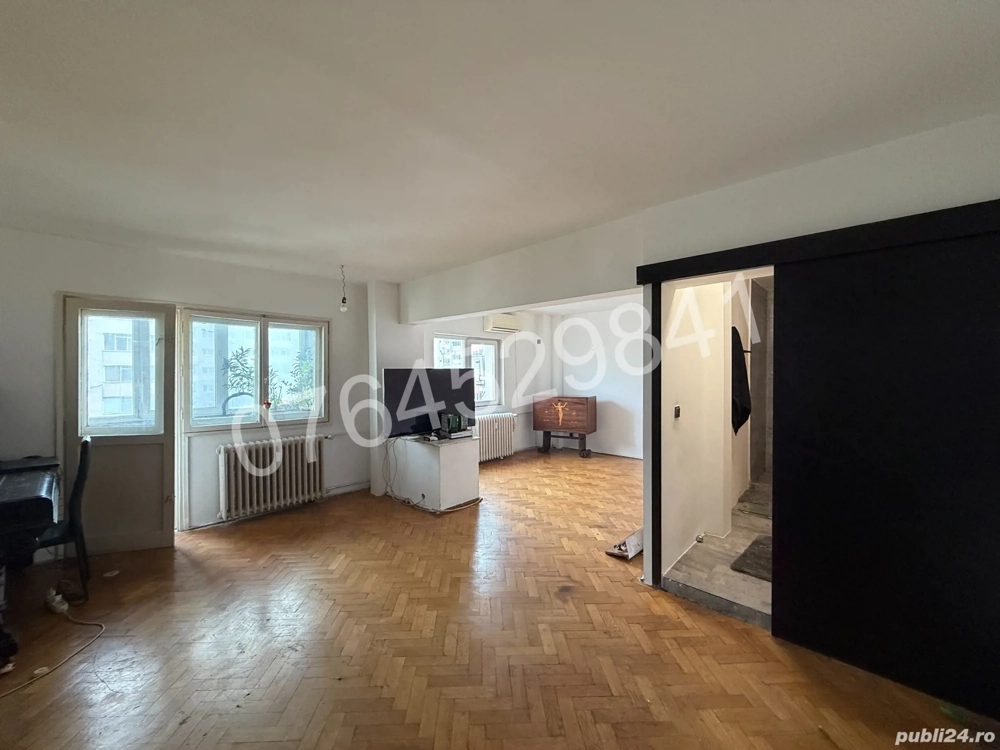 Vanzare apartament 4 camere Calea Mosilor