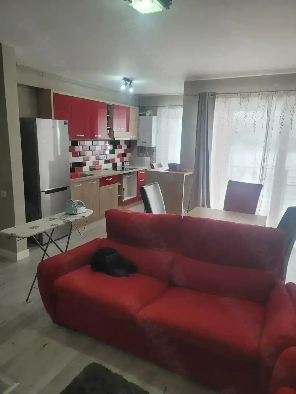 Inchiriez ap. Muzeul Apei, Florești